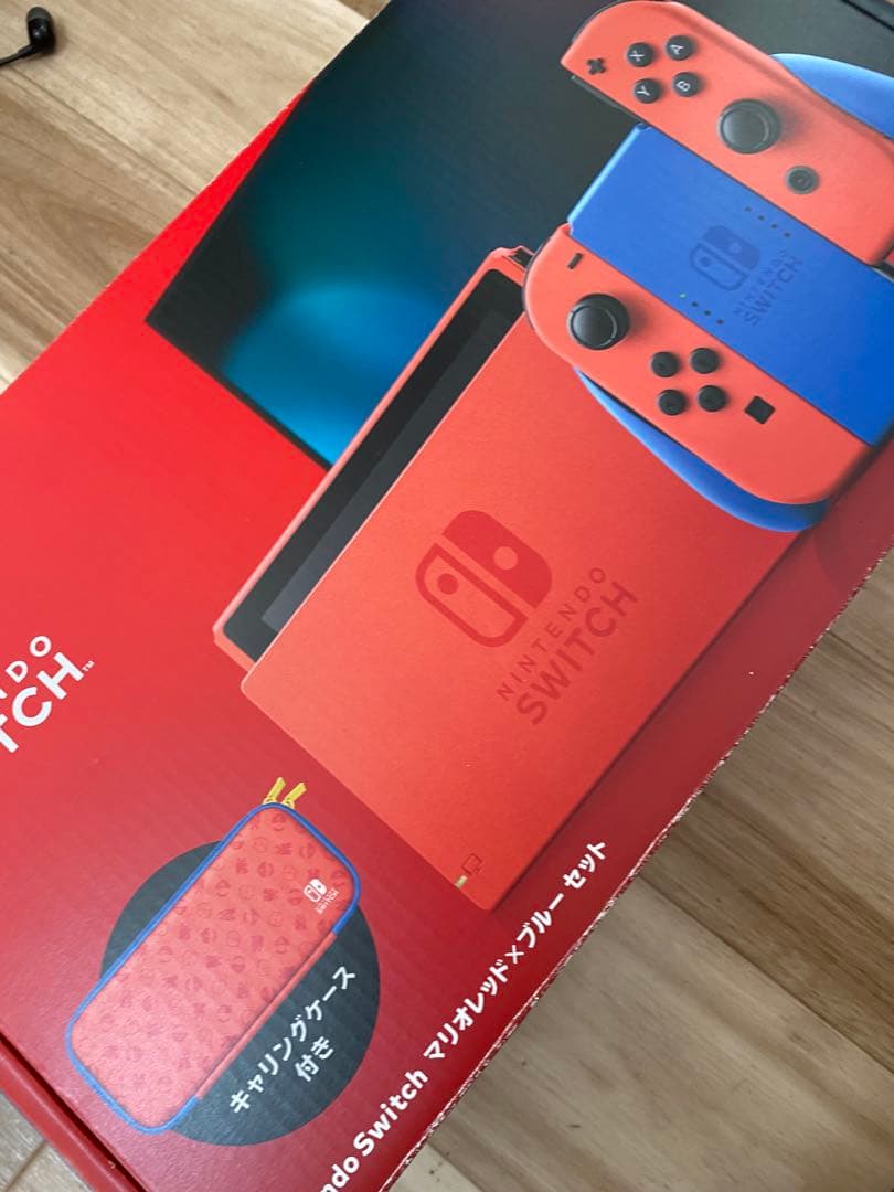 Nintendo Switch ニンテンドースイッチ本体　マリオレッド