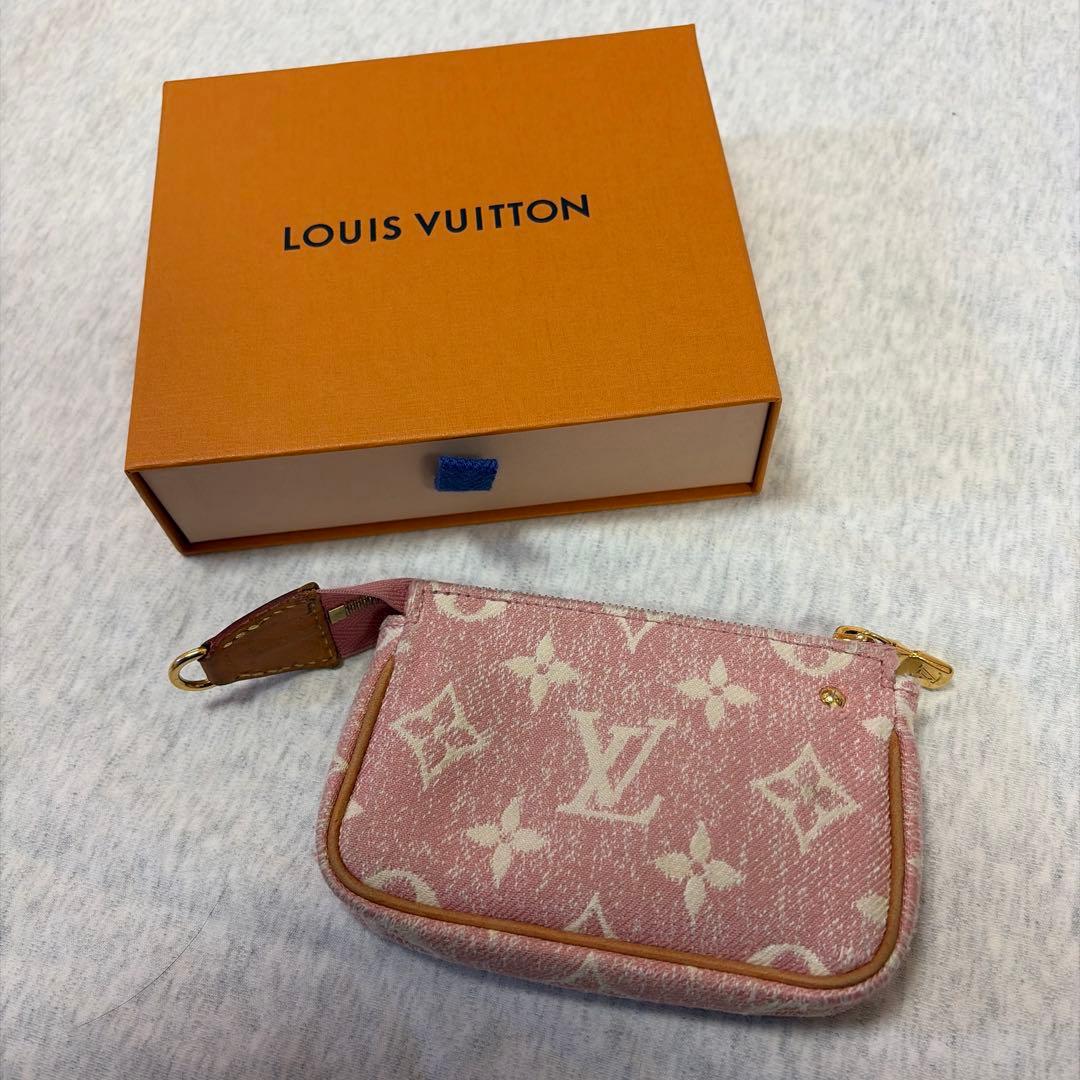 LOUIS VUITTON ピンク キーケース　デニム生地