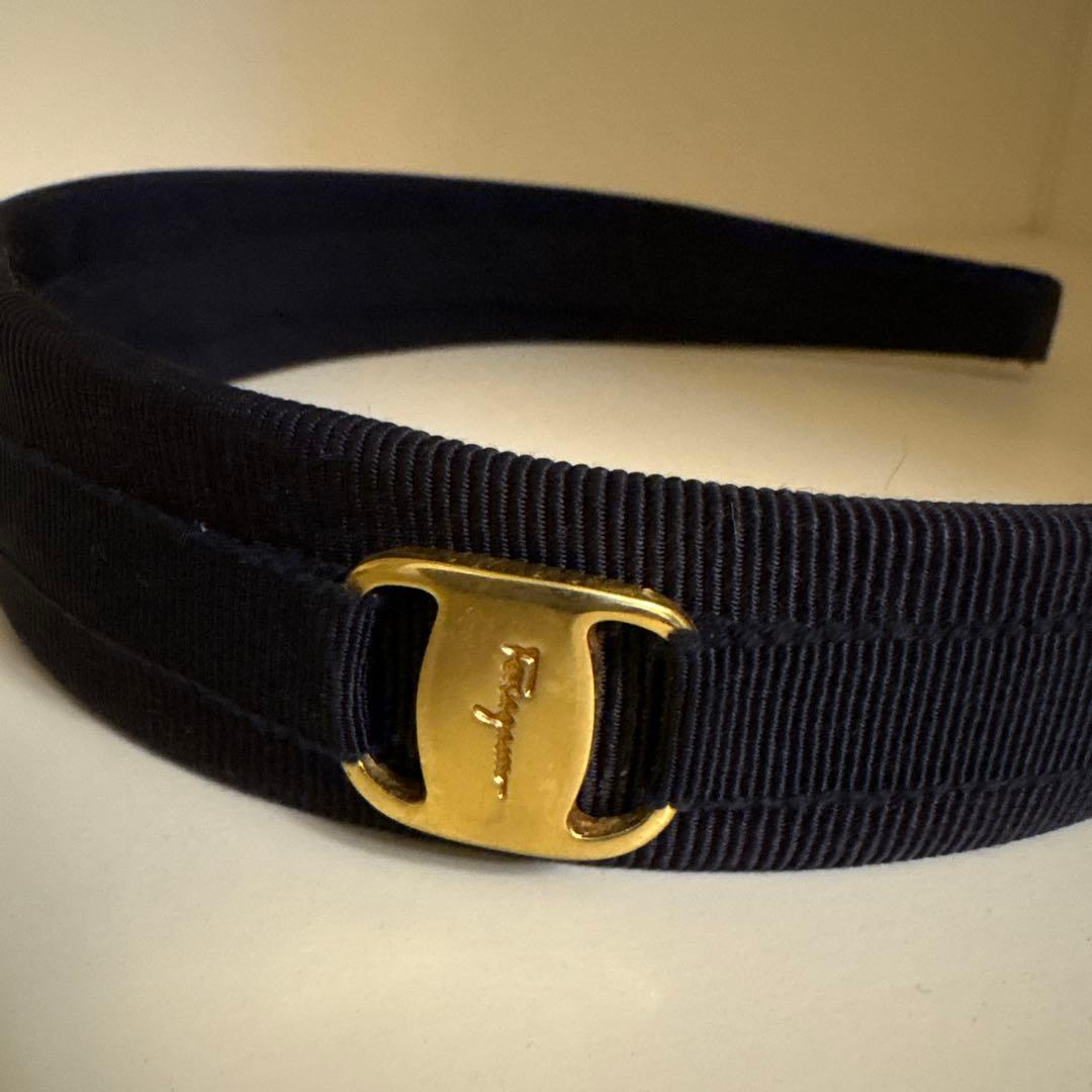 Salvatore Ferragamoカチューシャ、バイカラー、ネイビーブラック