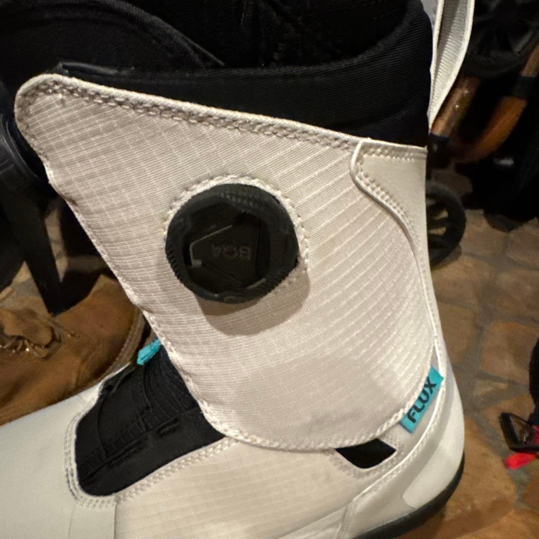 Flux LB-BOAシステム スノーボードブーツ