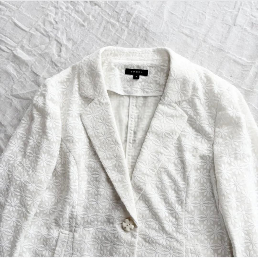 【美品】 TOCCA(トッカ) ジャケット 花柄刺繍 ショート丈