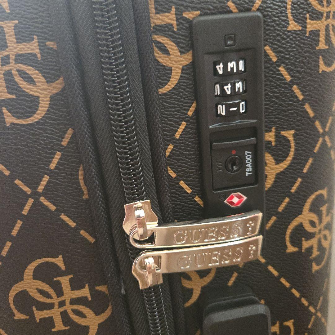 J*a様 [7/11まで値下げ]GUESS BERTA 18in,26L機内持ち