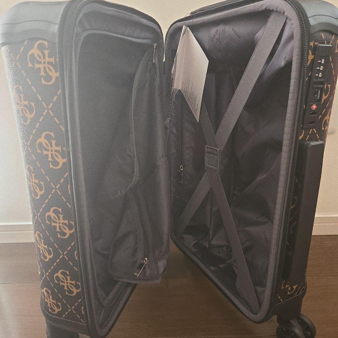 J*a様 [7/11まで値下げ]GUESS BERTA 18in,26L機内持ち