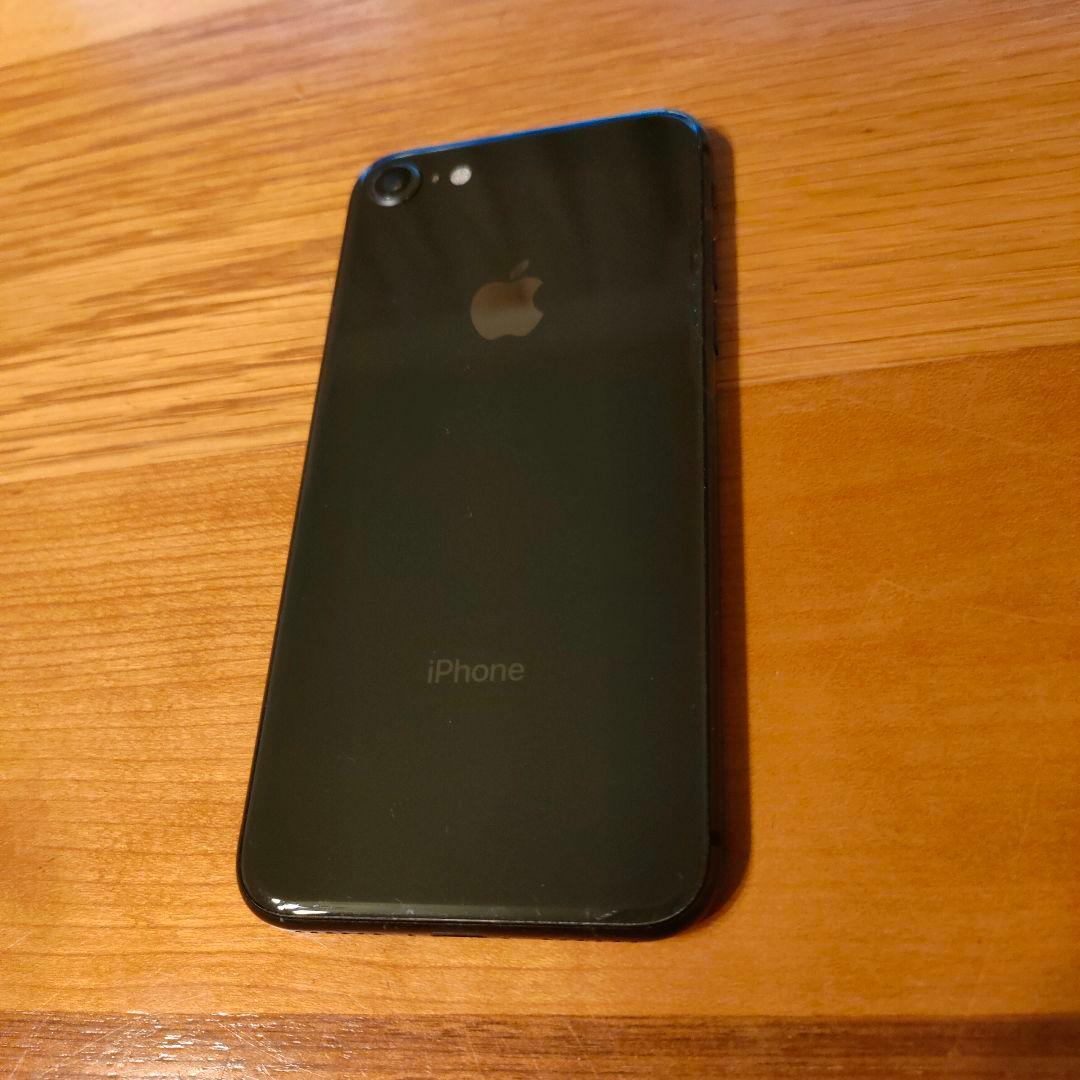 iPhone 8 ブラック 本体