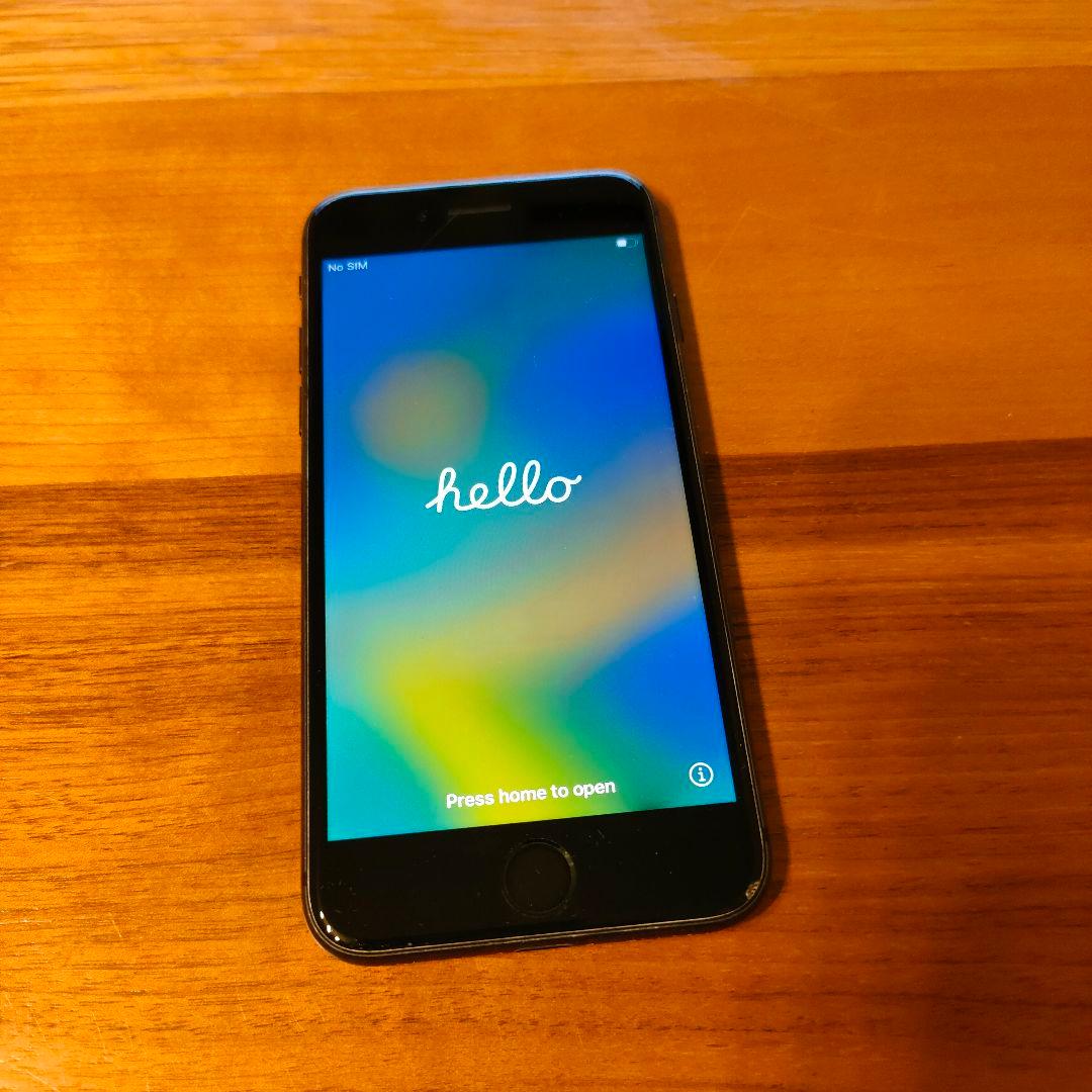 iPhone 8 ブラック 本体