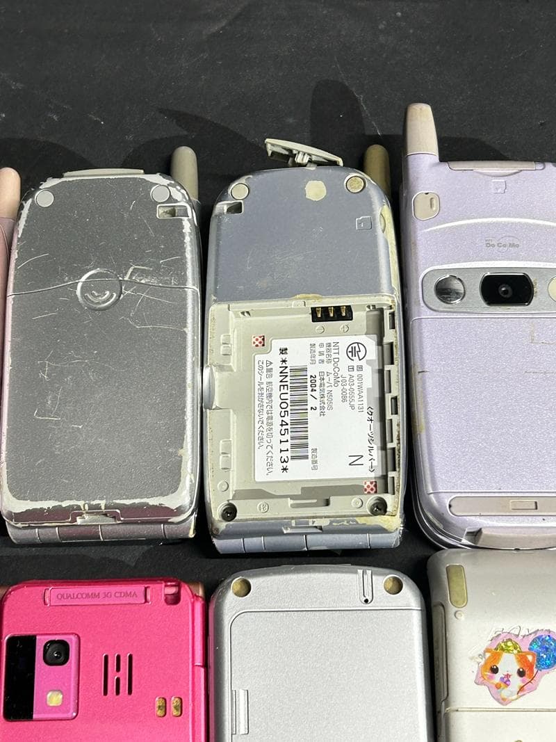 大量 携帯電話 ガラケー docomo/au 他 26台 ジャンク 部品取り
