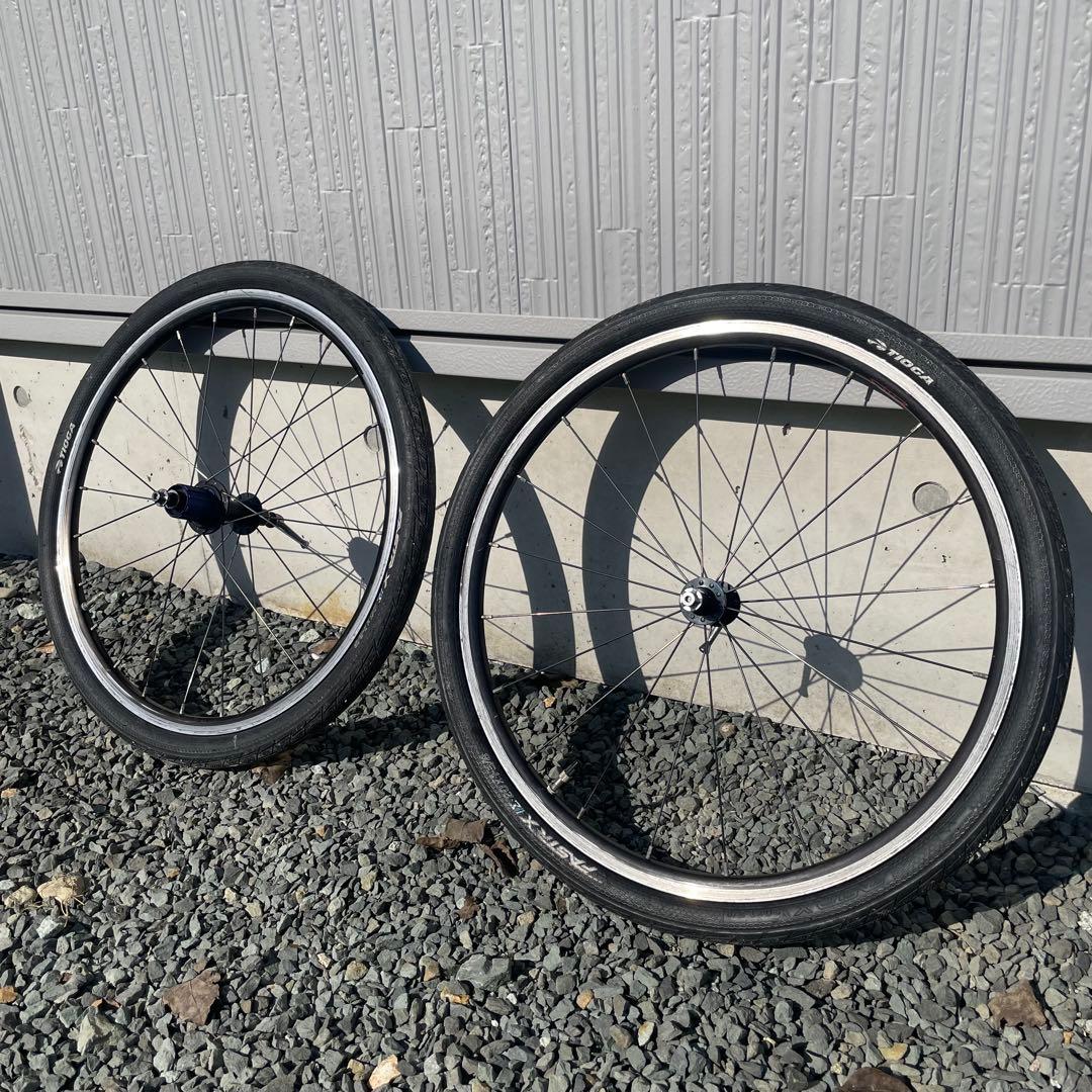 【送料込】20インチ　ホイールand低走行タイヤ付