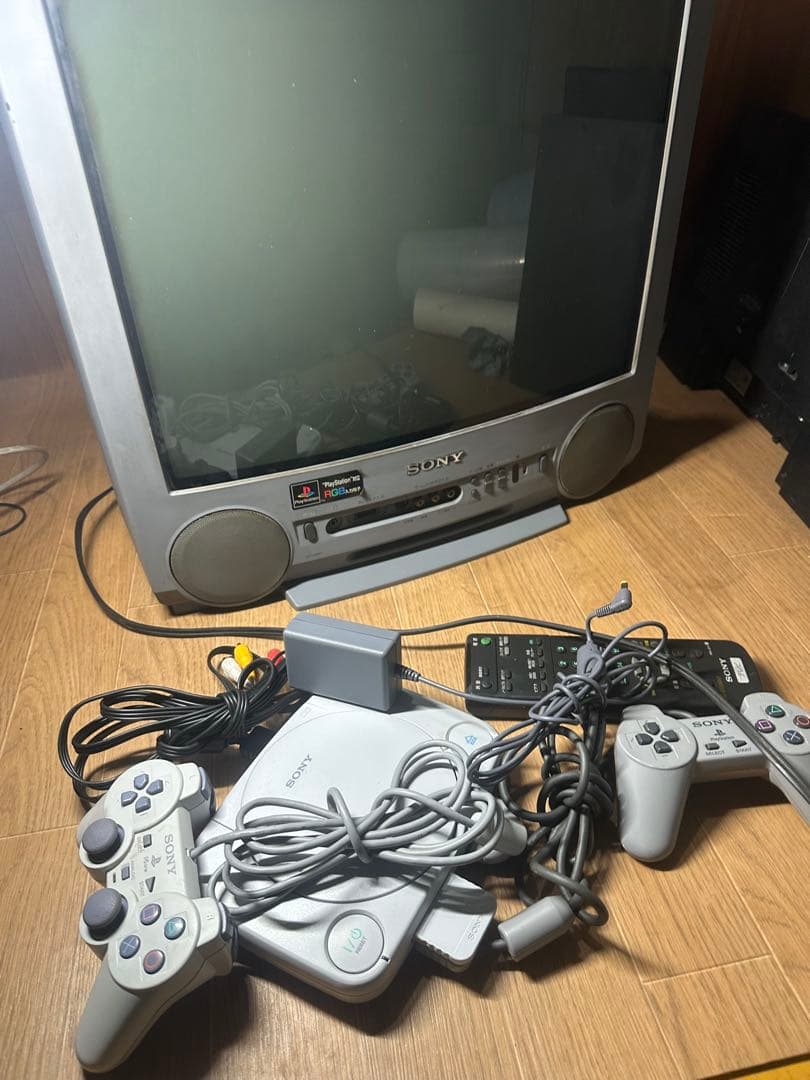 希少なソニー RGB KV-21SP1 トリニトロンカラーテレビ、1998年製