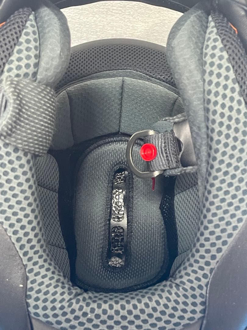 Arai Astro IQ フルフェイスヘルメット