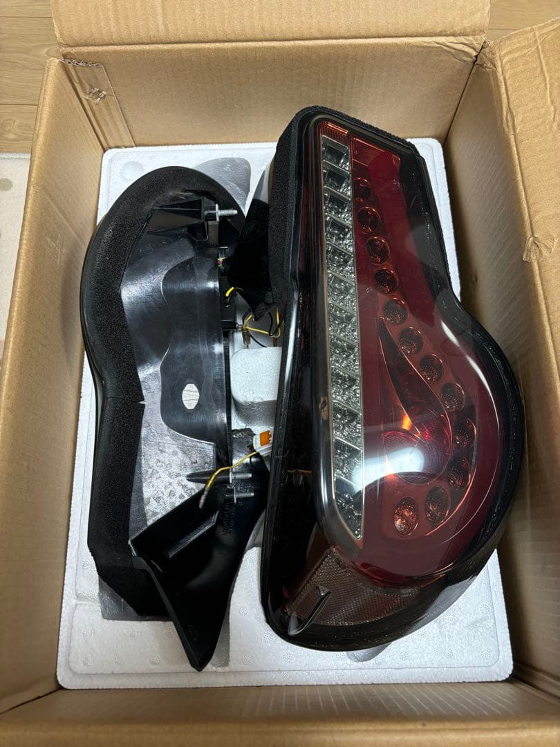 LEDテールランプ スモークデザイン