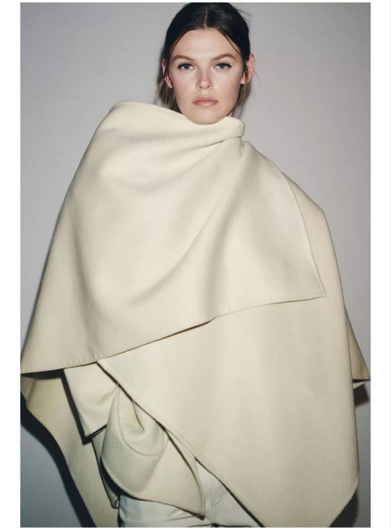 完売　ZW COLLECTION ケープコート オフホワイト　L