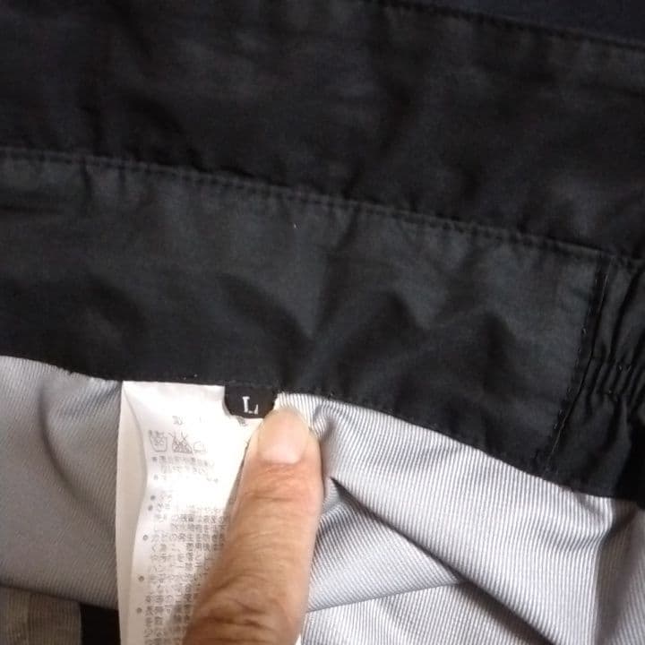 ONIGAKE フード付きレインスーツ 黒 パンツはサロペット付き　サイズＬ