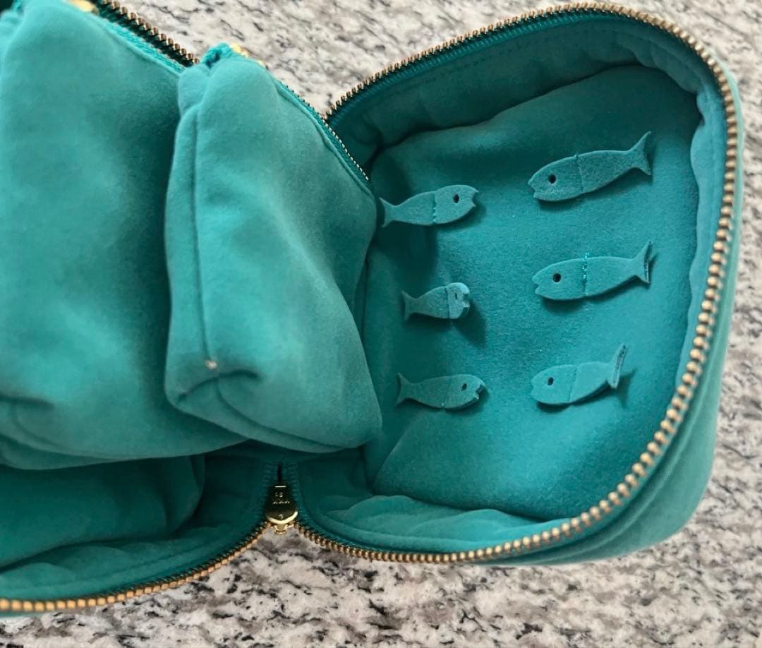 マリーエレーヌドゥタイヤック　ジュエリーポーチ