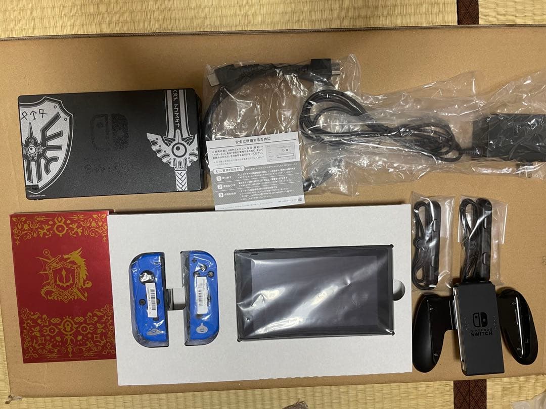 【完品】Nintendo Switch ロトエディション ケース＋SDカード付