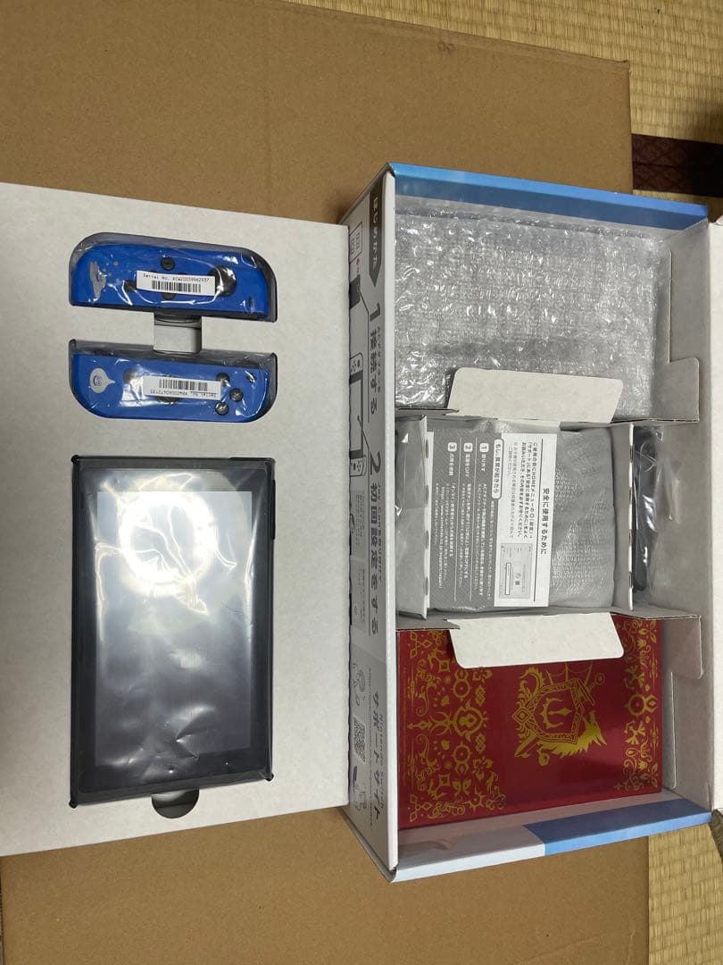 【完品】Nintendo Switch ロトエディション ケース＋SDカード付