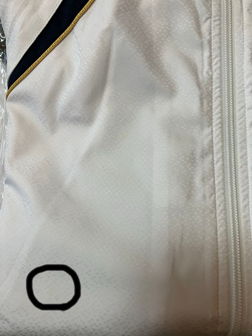 ミズノプロ　ウィンドブレーカー上下セット Lサイズ 新品未使用ですが薄いシミあり