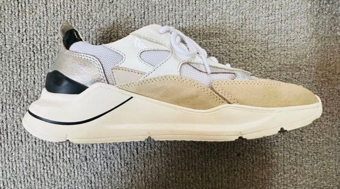 D.A.T.E. FUGA ホワイト/ベージュ スニーカー