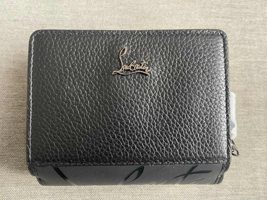 クリスチャンルブタン二つ折ミニウォレット“PALOMA“箱付新品未使用品