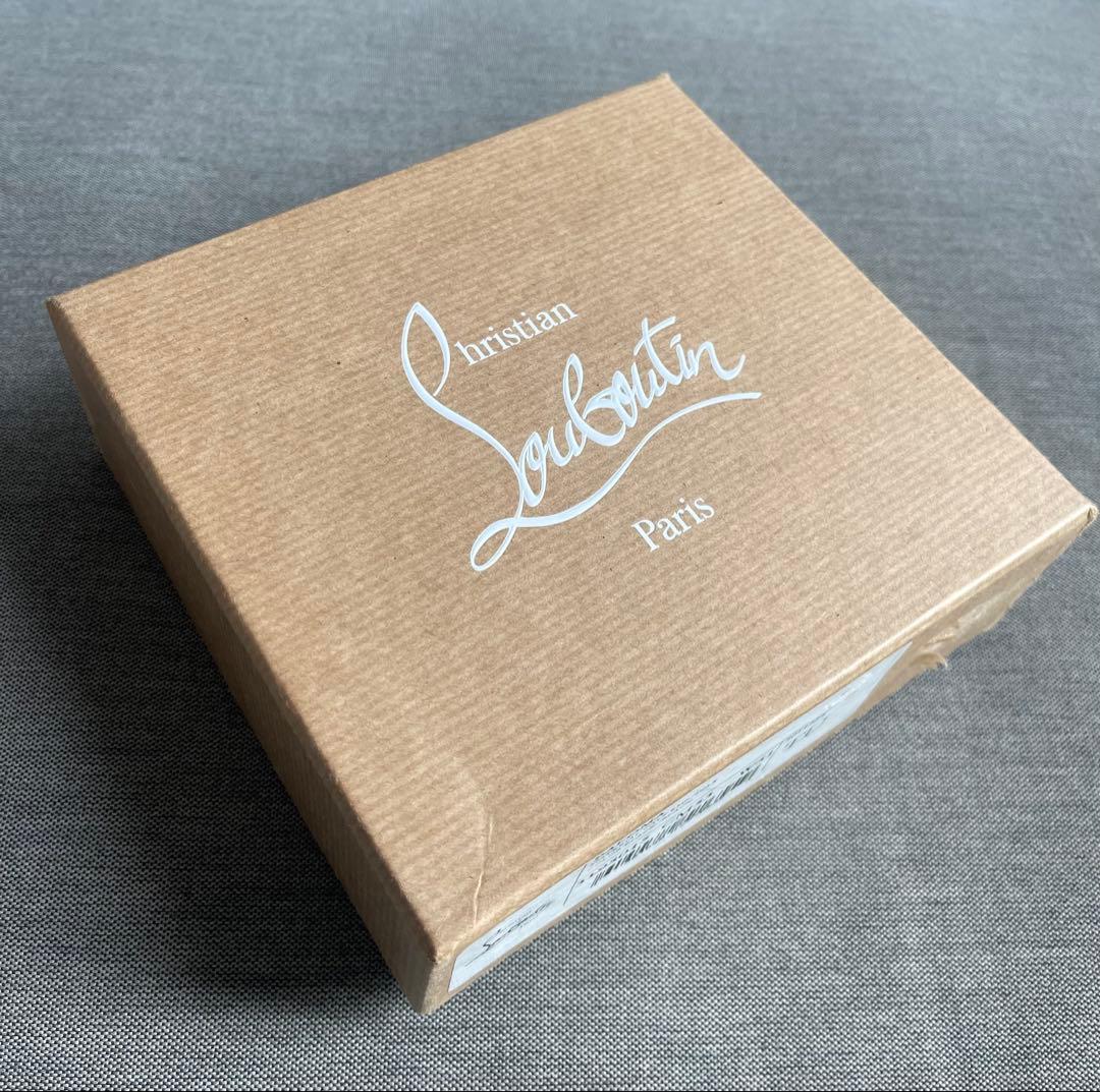 クリスチャンルブタン二つ折ミニウォレット“PALOMA“箱付新品未使用品