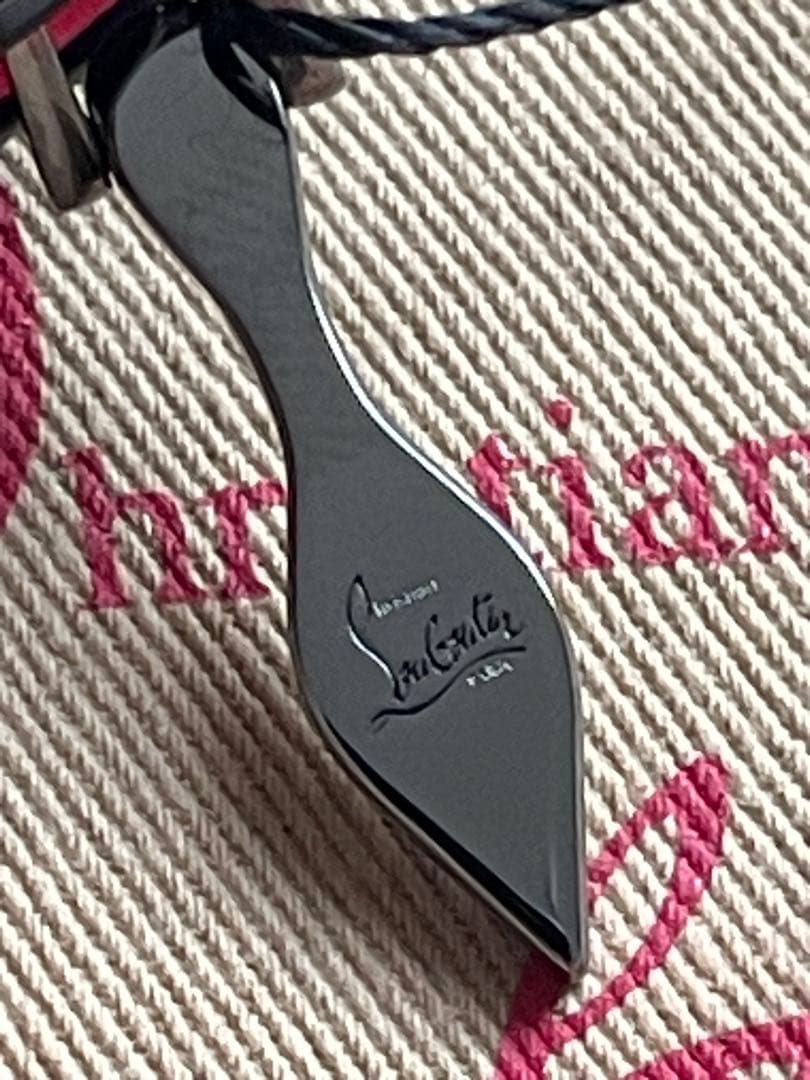 クリスチャンルブタン二つ折ミニウォレット“PALOMA“箱付新品未使用品