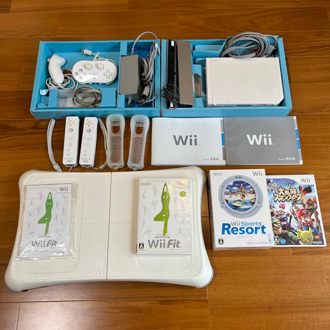 ニンテンドーwii ソフト２本、wiiフィット　ソフト