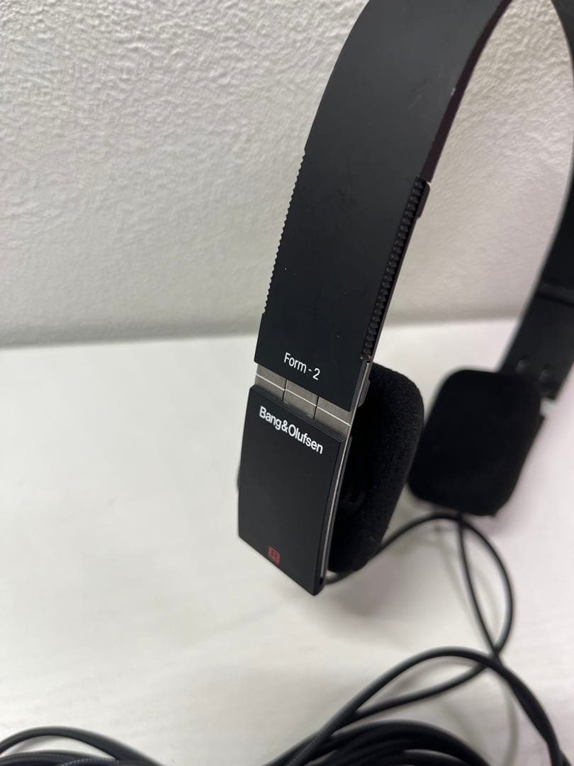 美品　Bang & Olufsen Form-2 ブラック 有線 ヘッドホン