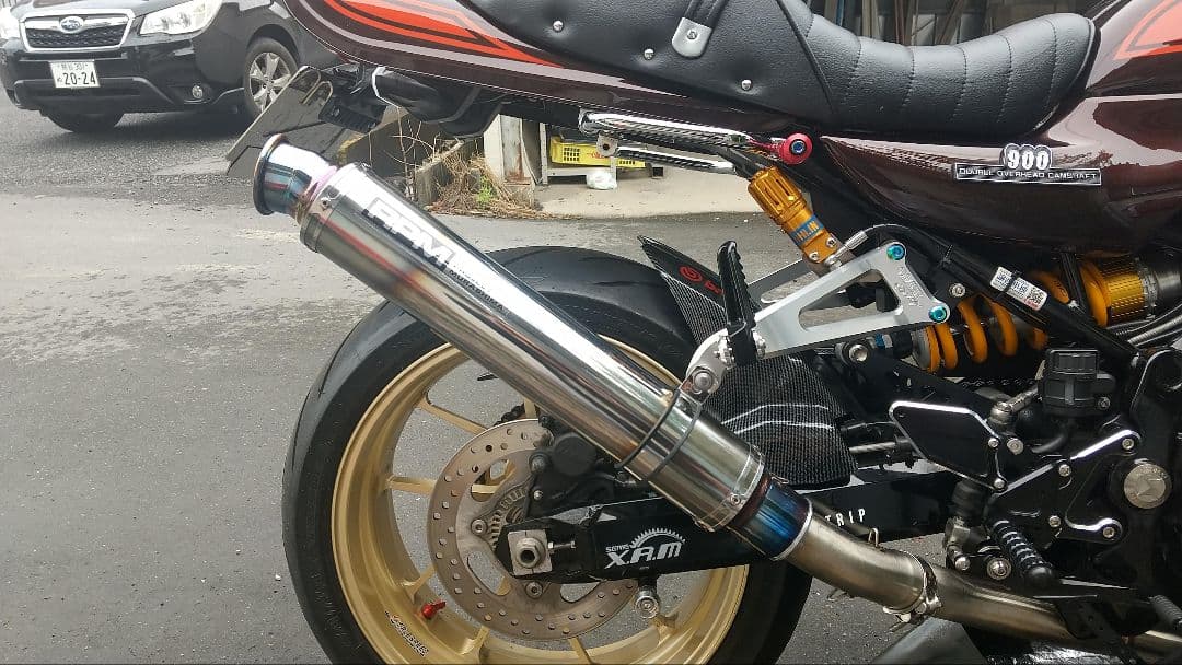 Z900RS用中華アクラポビッチタイプフルエキマフラー