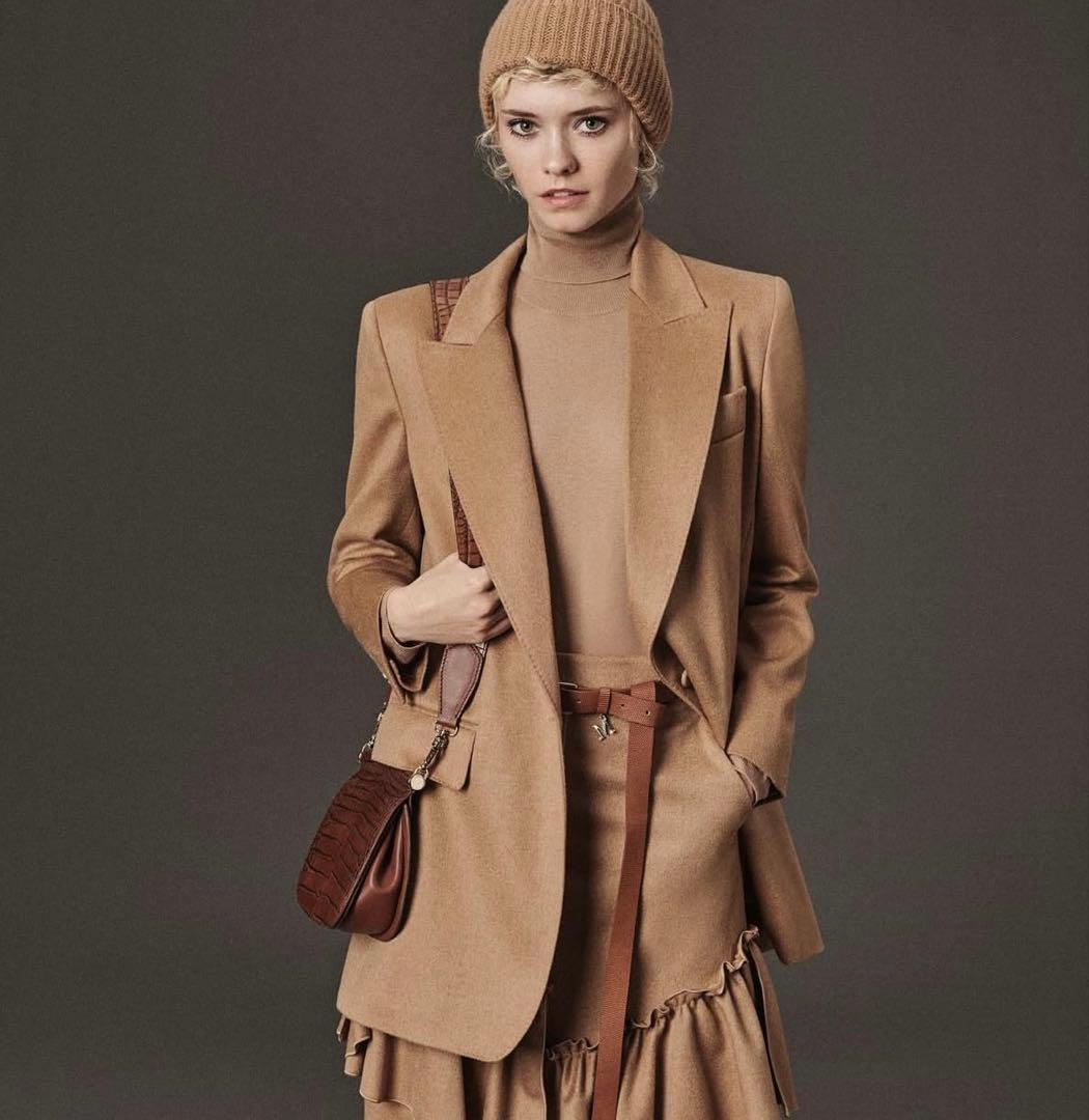 サオ様 おまとめです 値札付未使用 Max Mara キャメル100%ブレザー