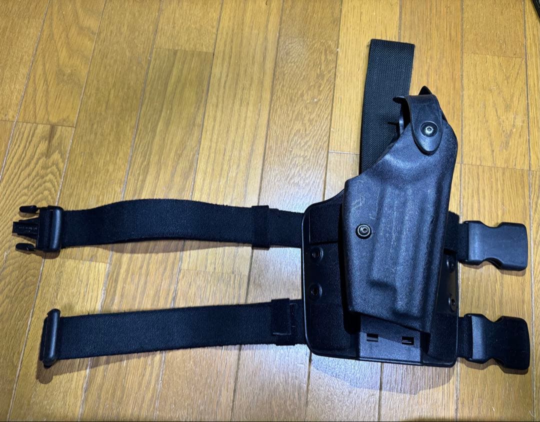 Safariland 実物レッグホルスターSIG P220 P226右用