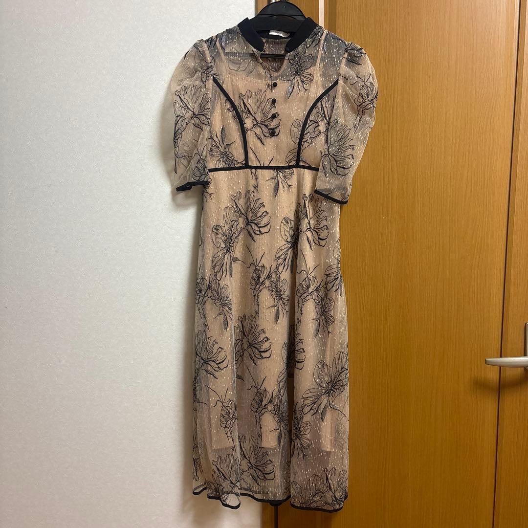 yuu Leja パイピングハイネック花柄ラメレースワンピースドレス オケ