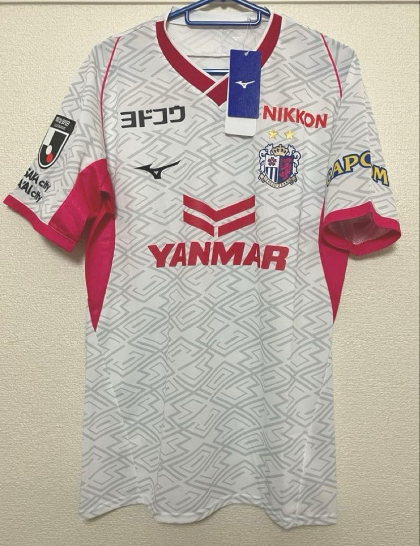 ♦︎新品♦︎8香川真司XLサイズセレッソ大阪ユニフォーム