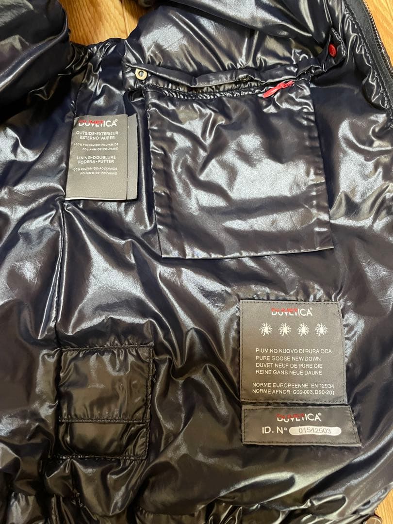 DUVETICA デュベティカ ダウン　ベスト