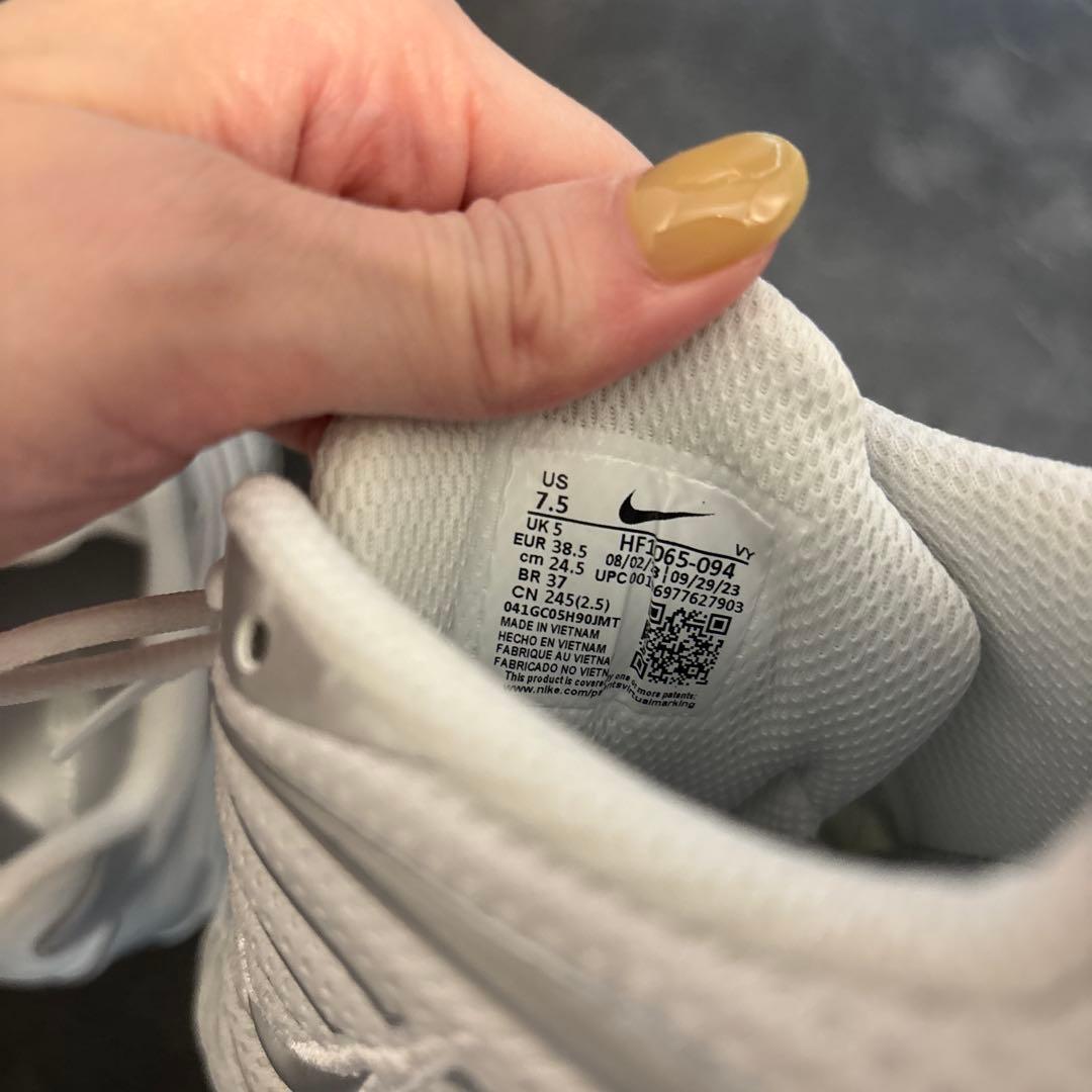 ※12日までCore※【美品】NIKE SHOX