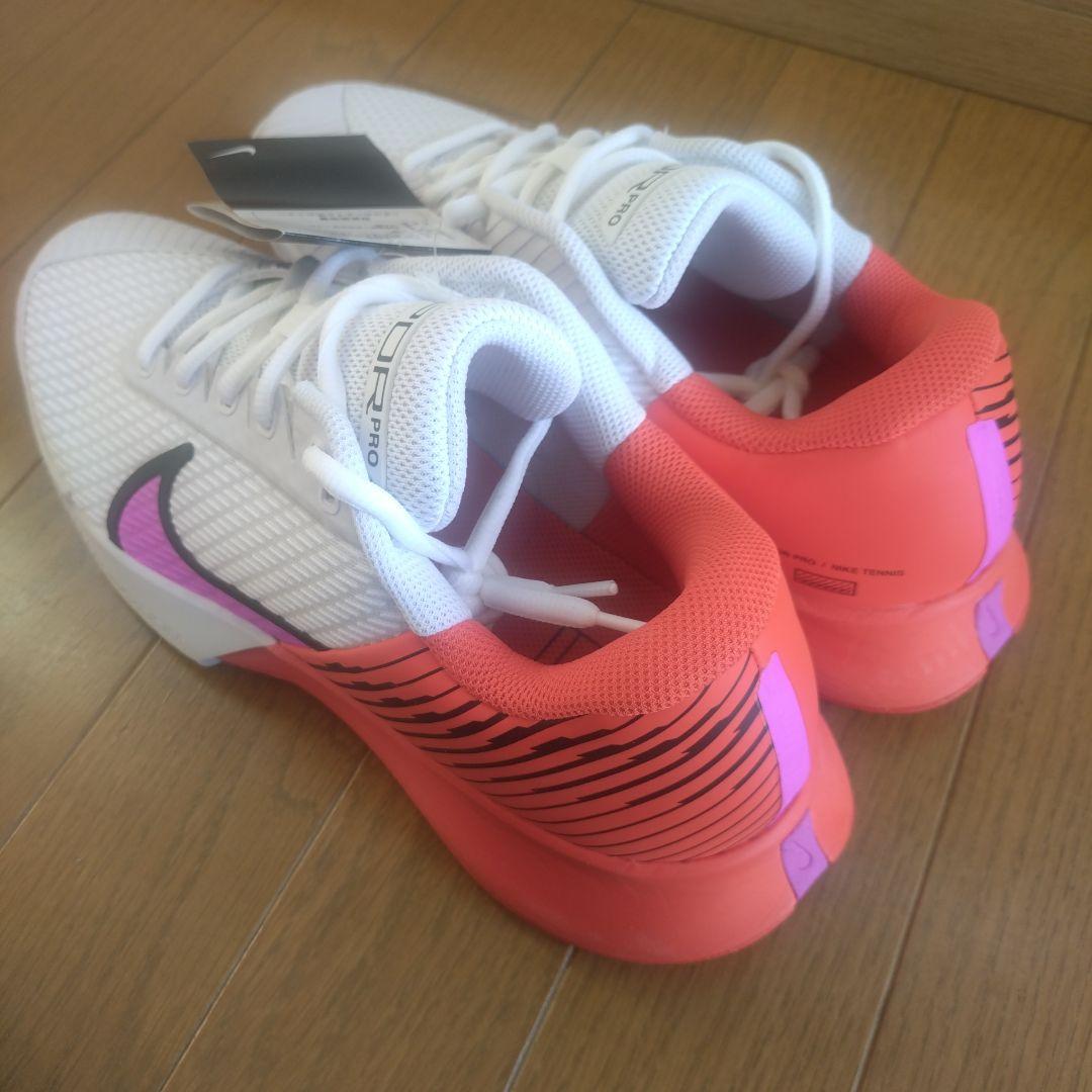 【新品・未使用・希少・値下】ナイキ テニスシューズ ズーム ヴェイパー PRO