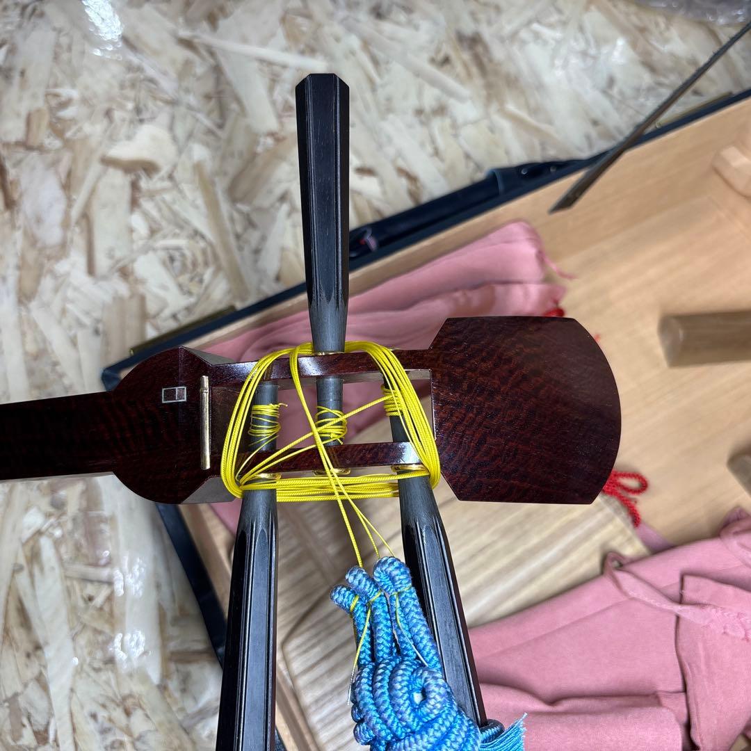 三味線本体 紅木　金細　最高級 ハードケース付き