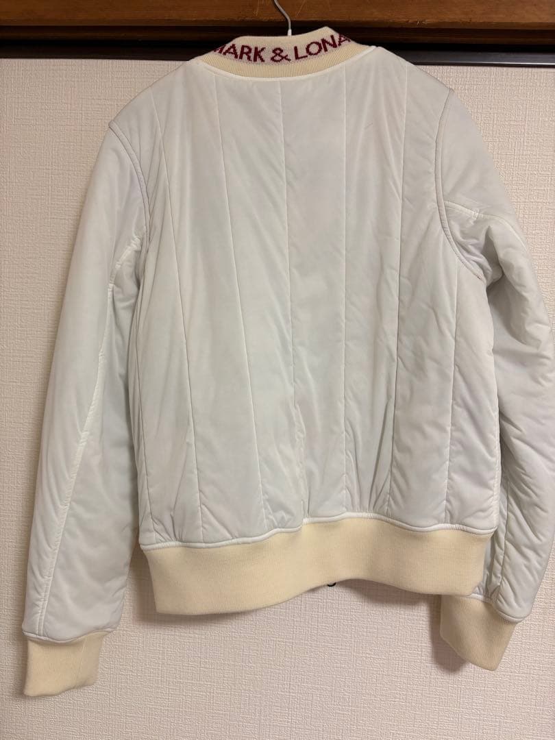 MARK&LONA 中綿ブルゾンリバーシブル 40サイズ白
