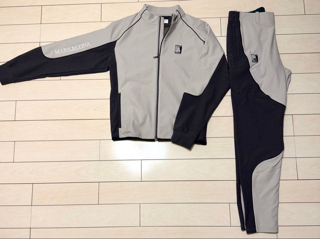 マークアンドロナ　セットアップ　ジャージ　【最安値】【美品】【早い者勝ち】