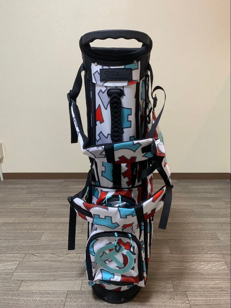 スタンド式キャディバック　限定モデル『ダンシングドック』と同じデザイン