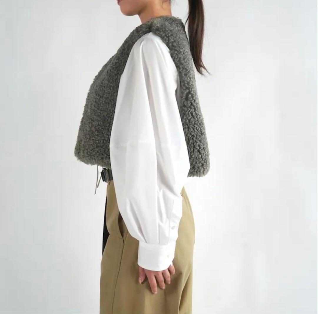 トップス FAUX SHEARLING CROPPED VEST(OLIVE DRAB)