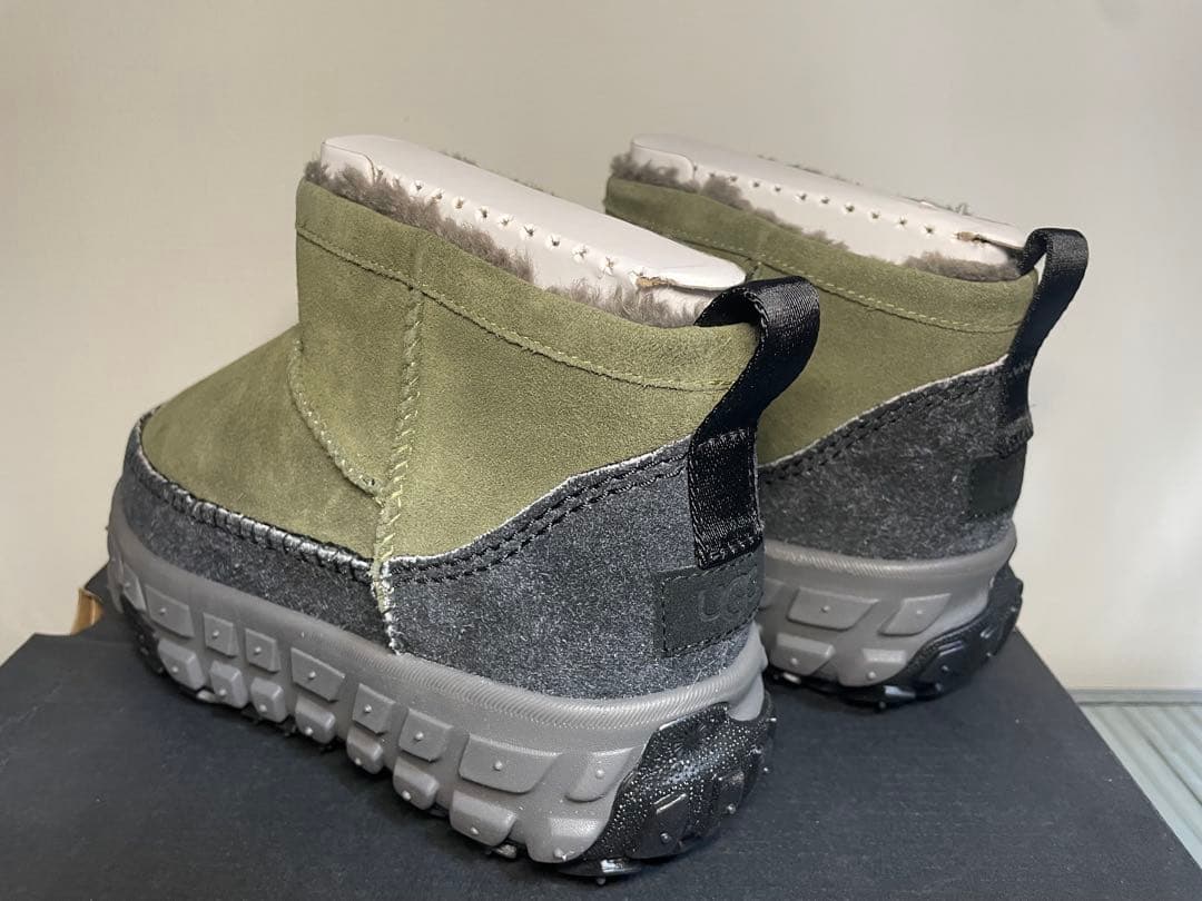 ケン様　新品 UGG VENTURE DAZE ULTRA MINI 26cm