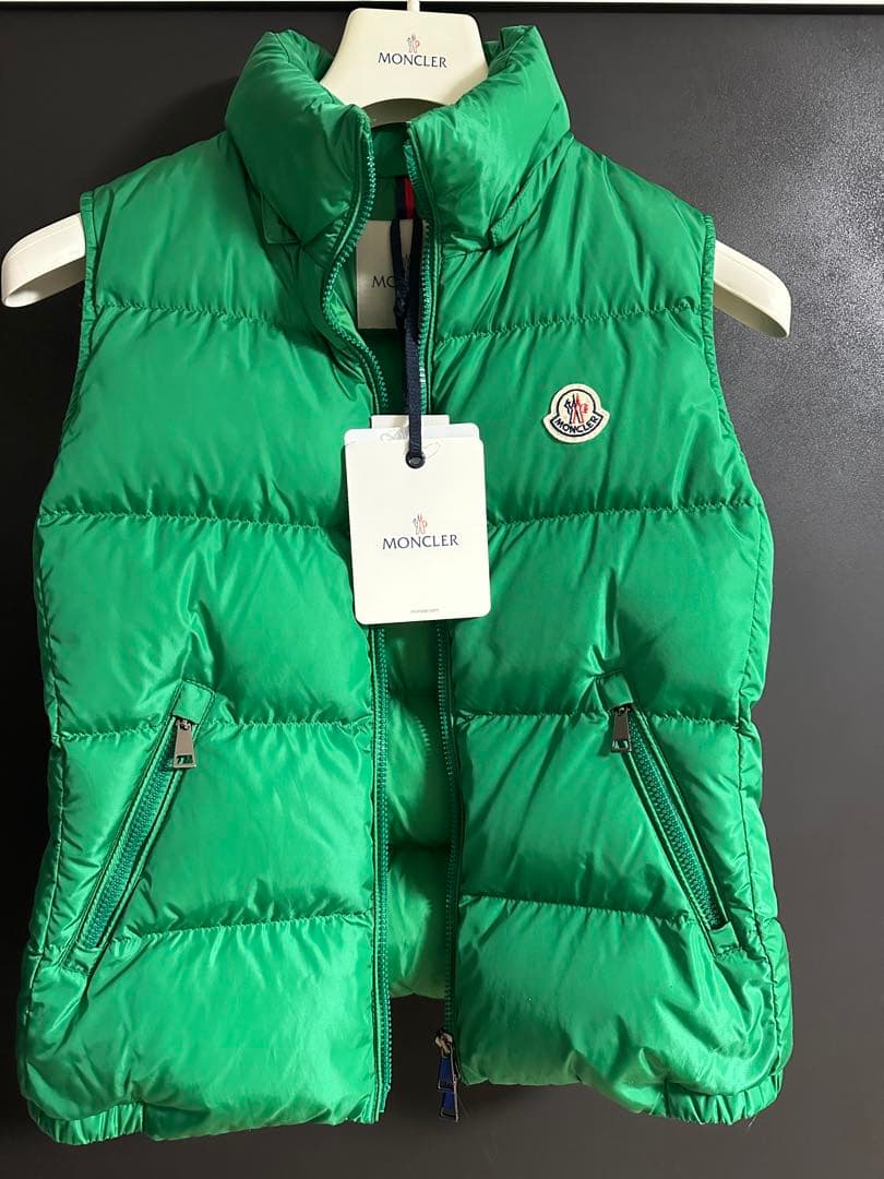 MONCLER 美品グリーンダウンファーベスト