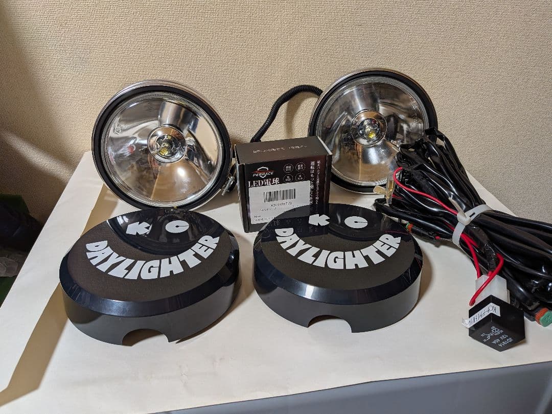 KCデイライター　ニコチャンカバー付き６インチ汎用LEDフォグランプ