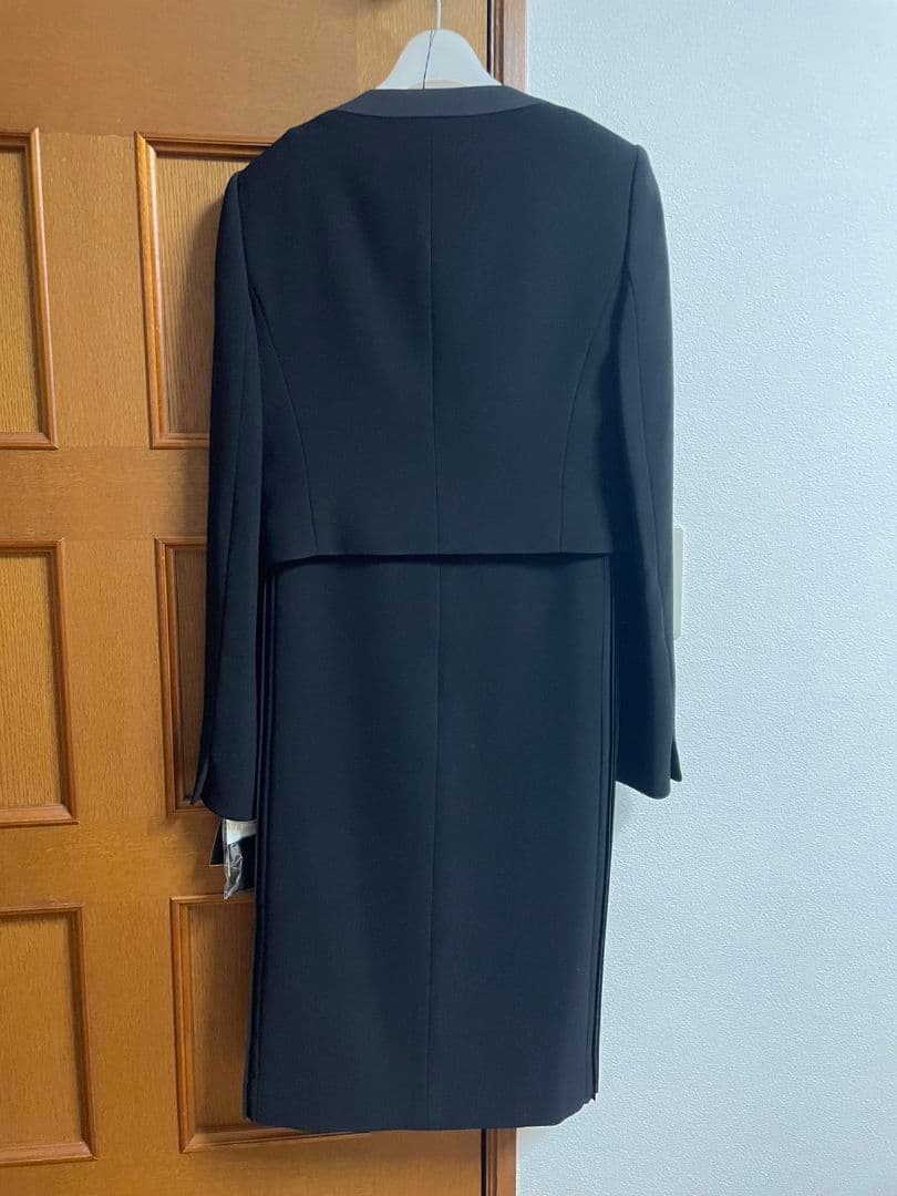 【新品未使用】総額70,000万円 INDIVI 冠婚葬祭ワンピース ジャケット