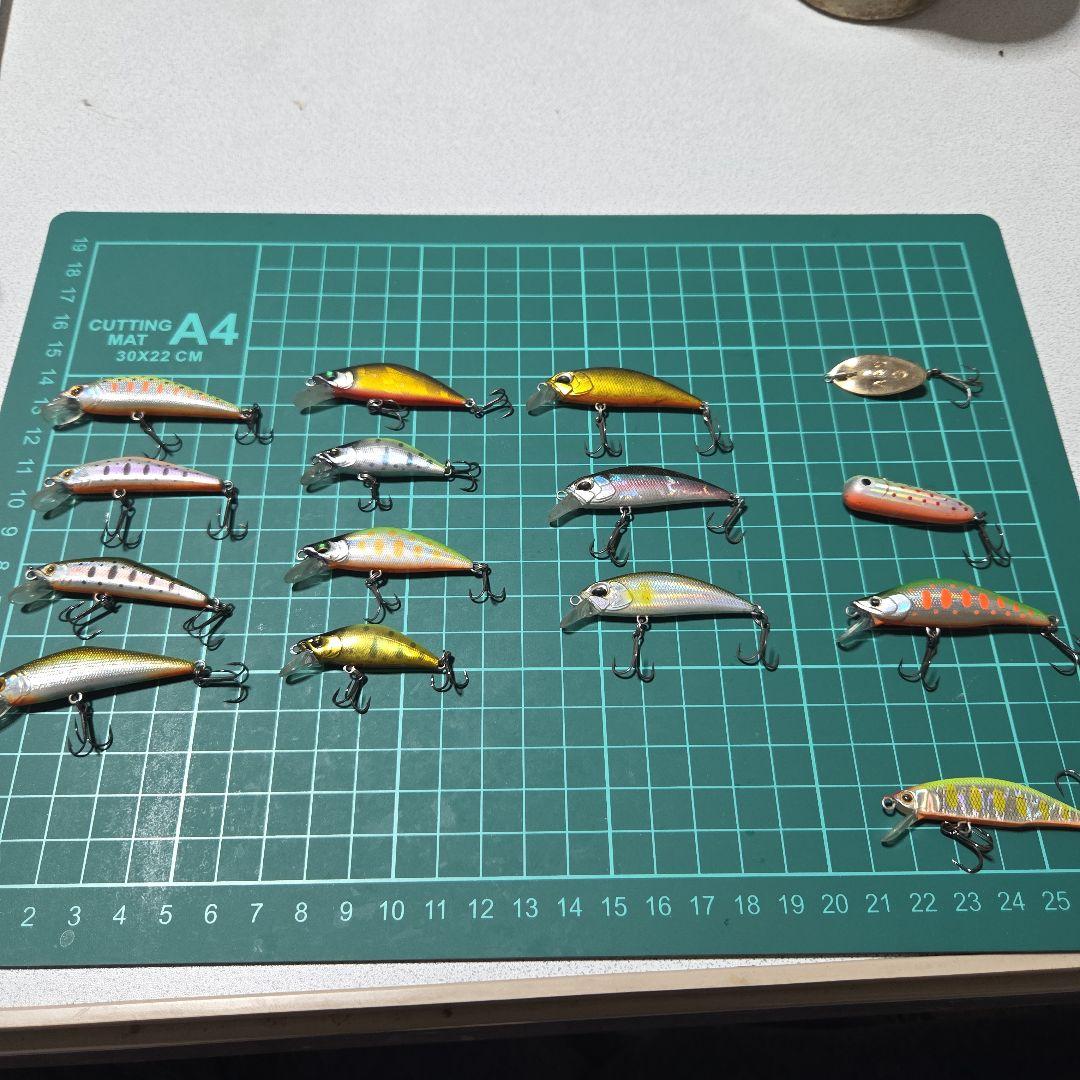 渓流ルアー　まとめ売り　１５個