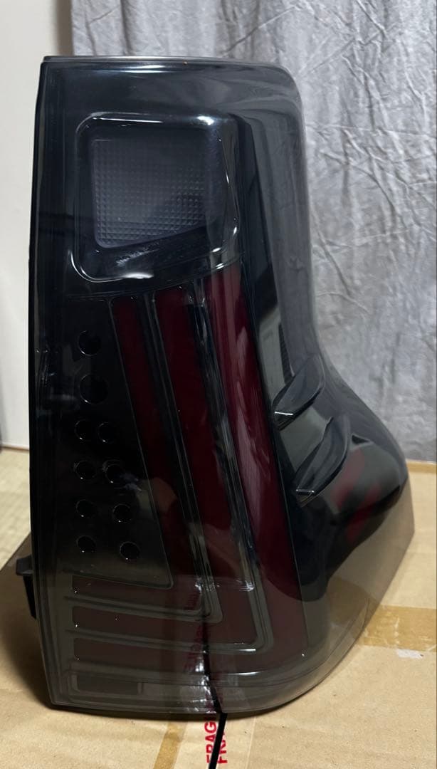 ランドクルーザープラド150 後期　スモークテールランプ