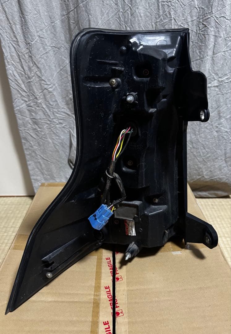 ランドクルーザープラド150 後期　スモークテールランプ