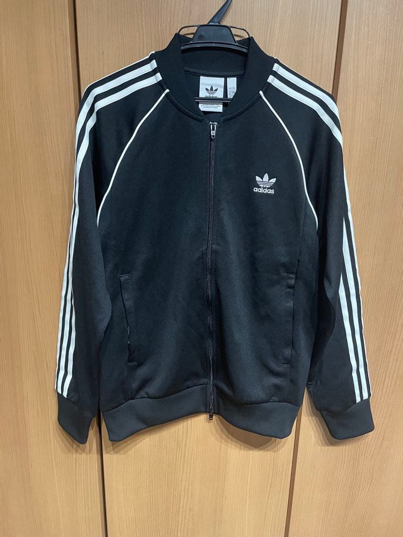 adidas トラックジャケット　セットアップ　上下