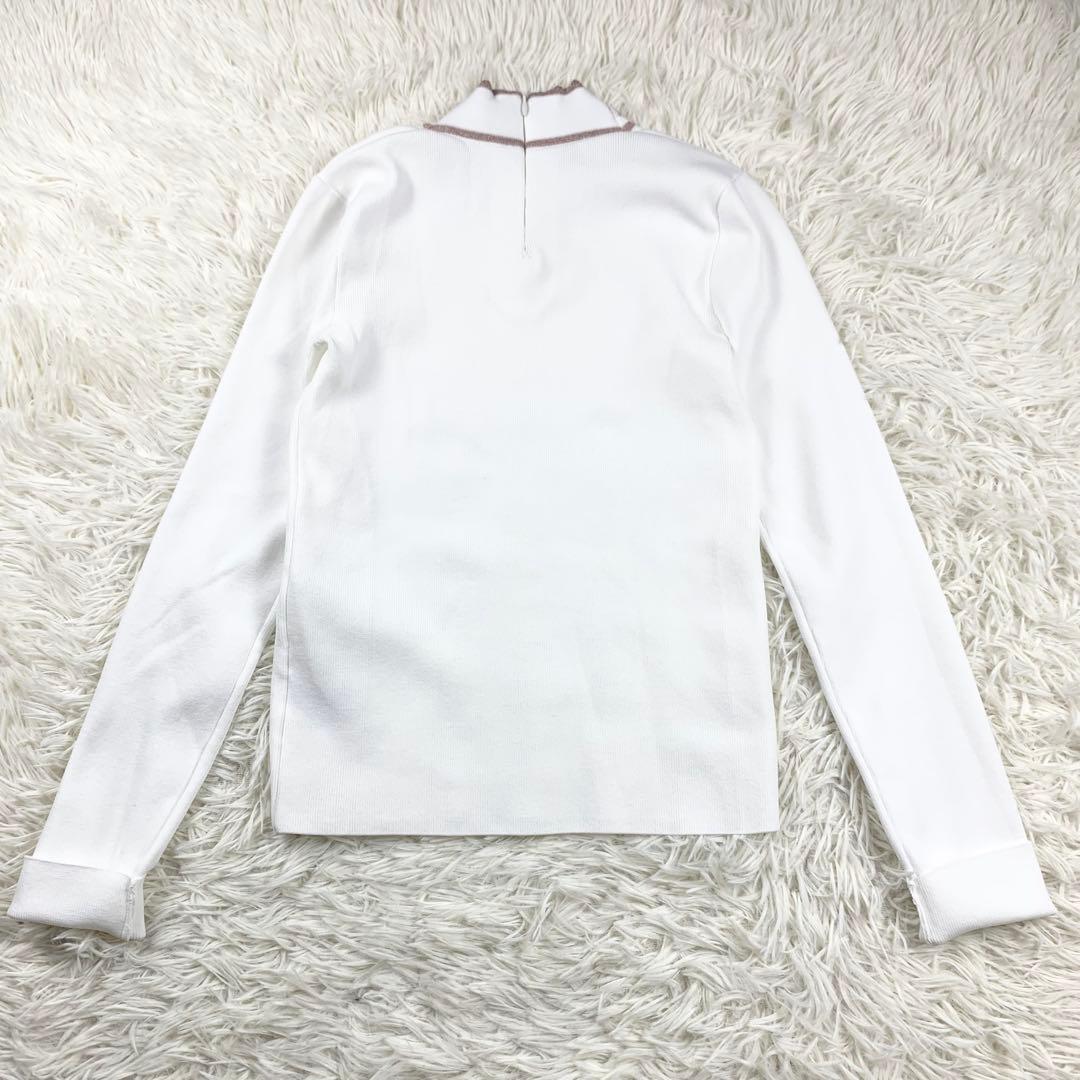 【にゃん様】エイミーゴルフ　ハイネック リブニット　ホワイト　ロゴラメ入り　F