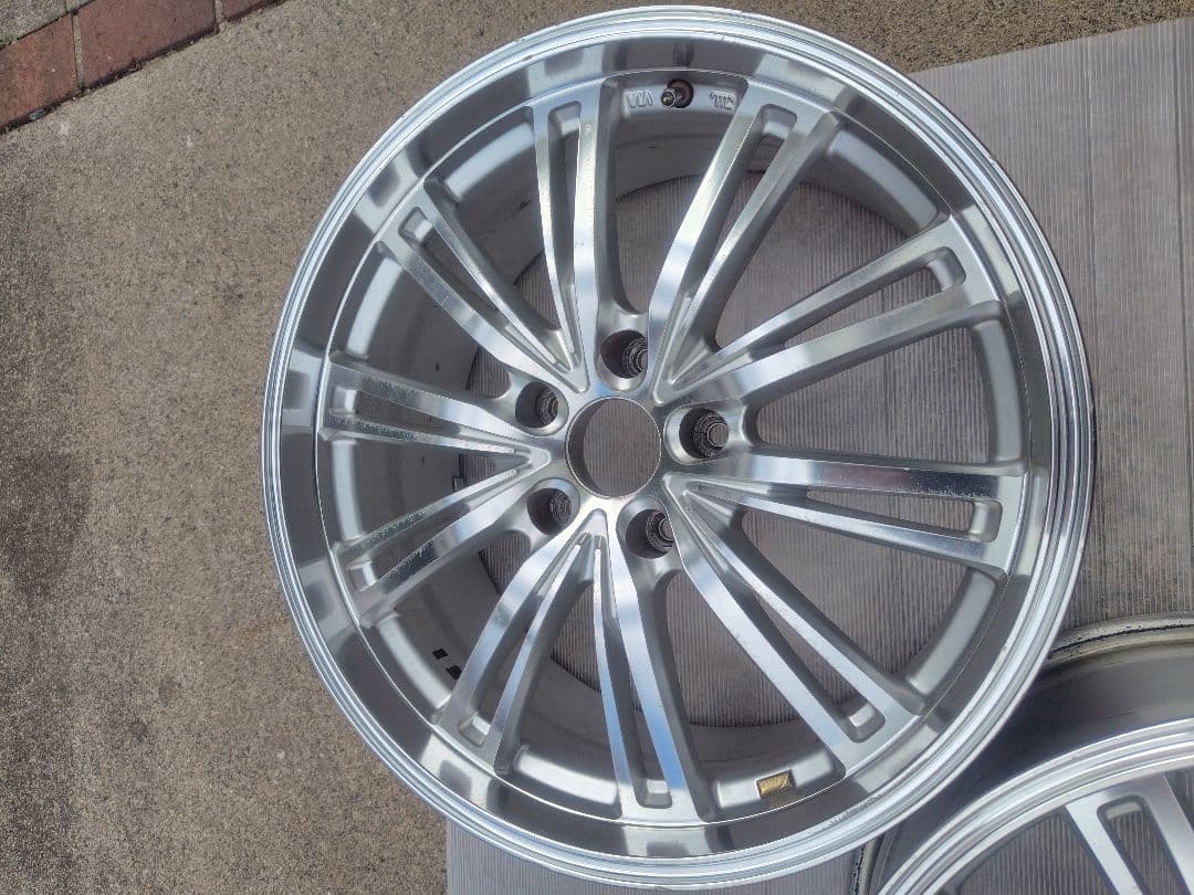 18インチ　ホイール　レオニス　ウェッズ　Weds　4本のうち２本　2／2