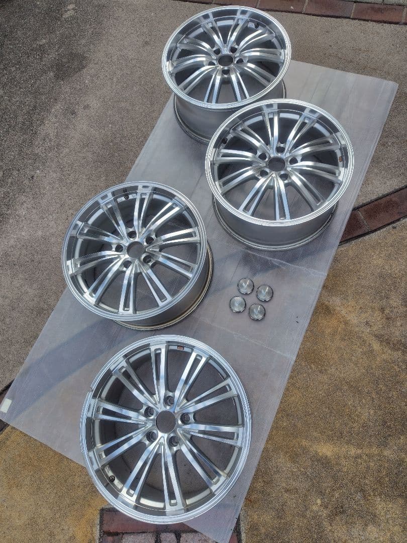 18インチ　ホイール　レオニス　ウェッズ　Weds　4本のうち２本　2／2